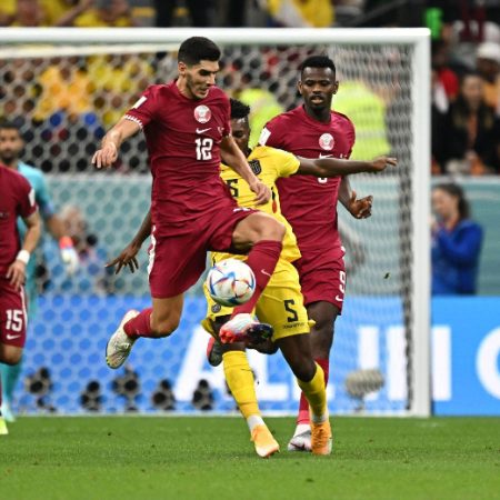 Kết quả Qatar vs Ecuador (0-2) : Đội chủ nhà thất bại thảm hại trong ngày mở màn.